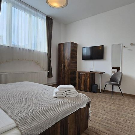 Neva Apartments Făgăraş Екстериор снимка