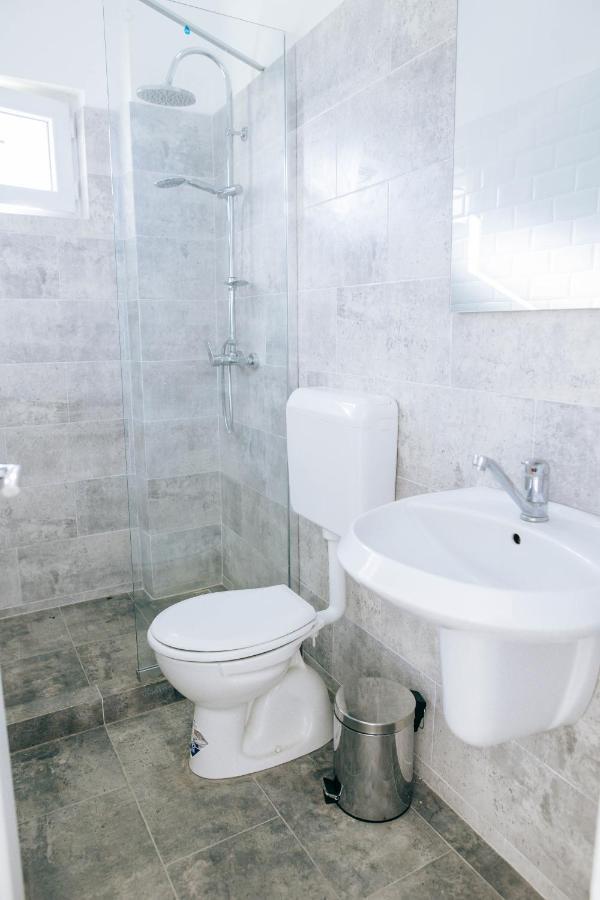 Neva Apartments Făgăraş Екстериор снимка