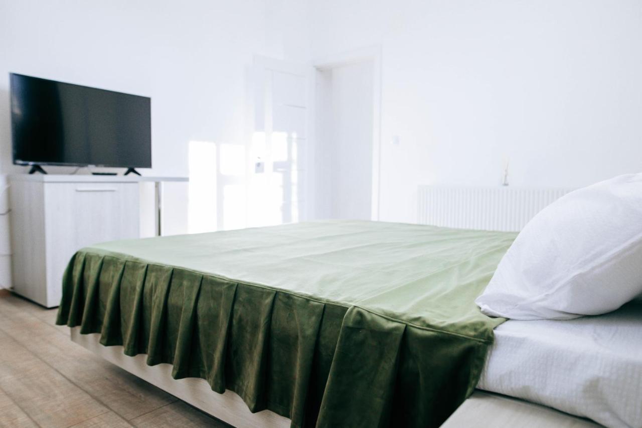 Neva Apartments Făgăraş Екстериор снимка