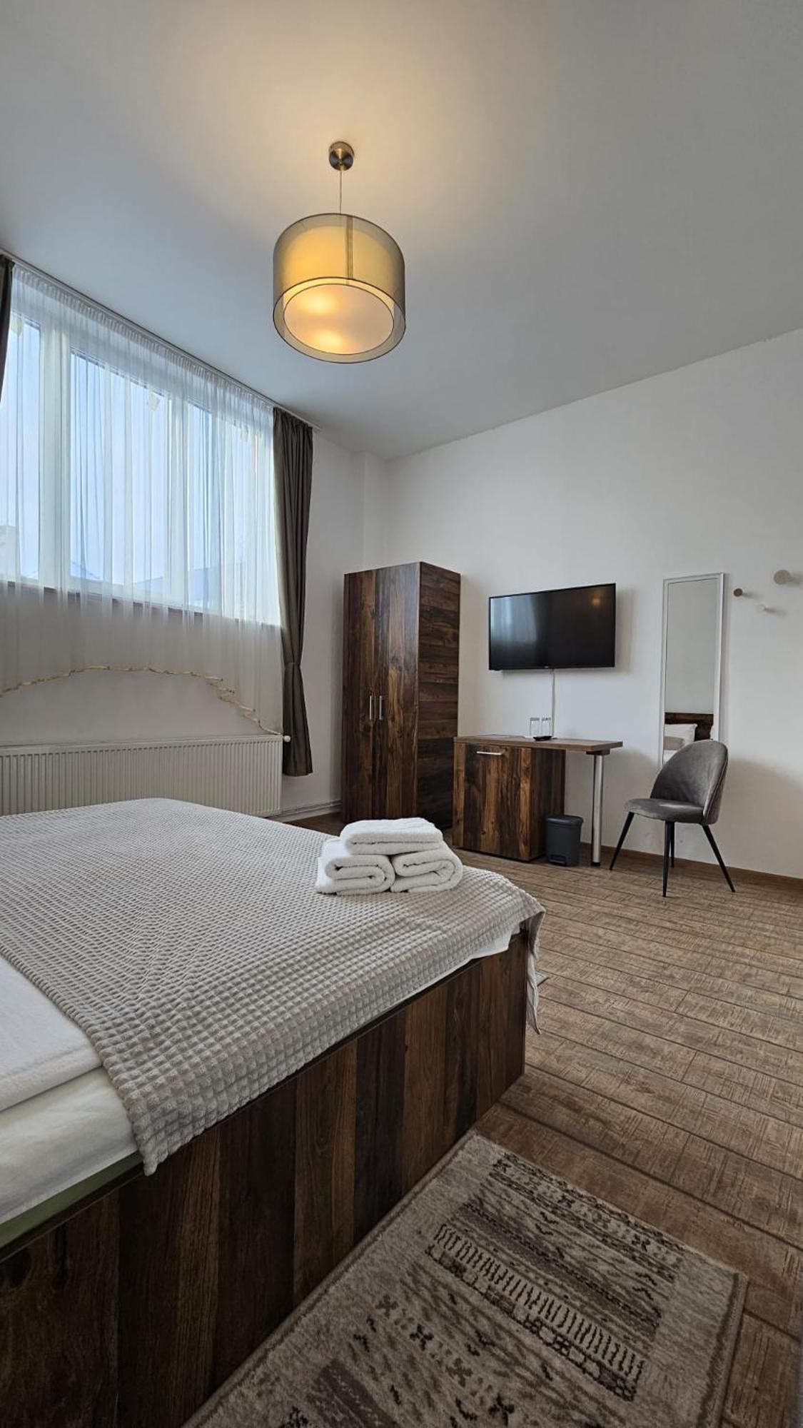 Neva Apartments Făgăraş Екстериор снимка